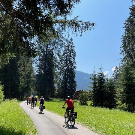Bed&Bike Bruneck - Brunico Hotel Bagian luar foto