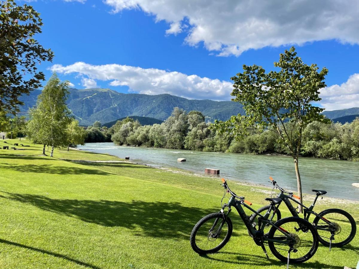Bed&Bike Bruneck - Brunico Hotel Bagian luar foto