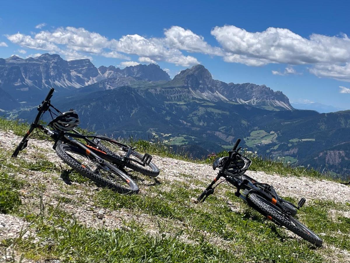 Bed&Bike Bruneck - Brunico Hotel Bagian luar foto